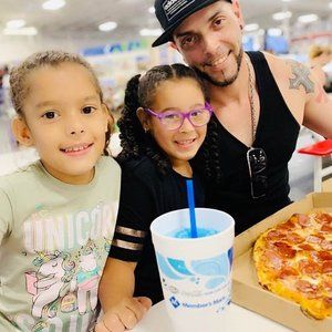 Meet your Posher, Thomas